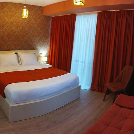 Vere Corner Hotel Tbilisi Bagian luar foto