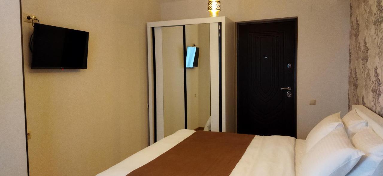 Vere Corner Hotel Tbilisi Bagian luar foto
