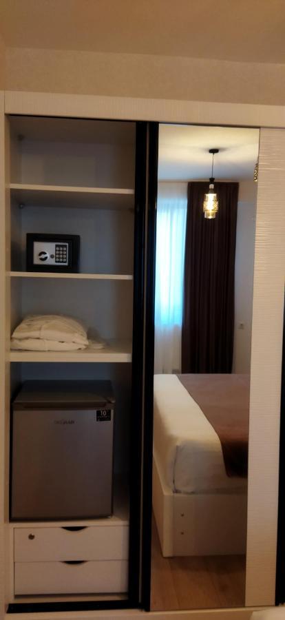 Vere Corner Hotel Tbilisi Bagian luar foto