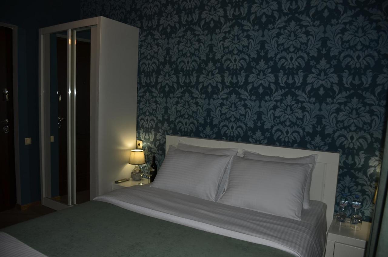 Vere Corner Hotel Tbilisi Bagian luar foto