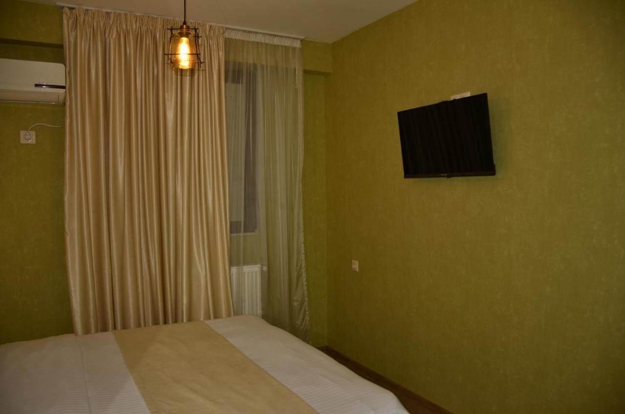Vere Corner Hotel Tbilisi Bagian luar foto