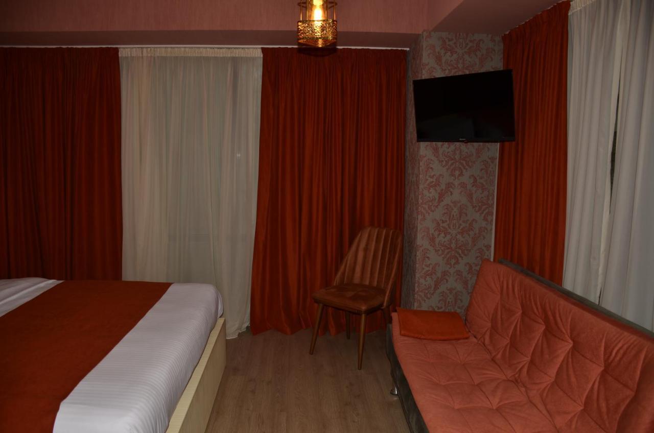Vere Corner Hotel Tbilisi Bagian luar foto