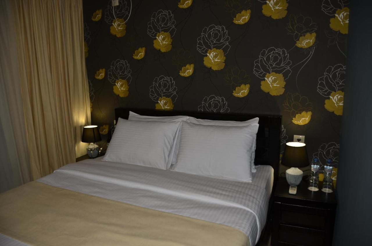 Vere Corner Hotel Tbilisi Bagian luar foto